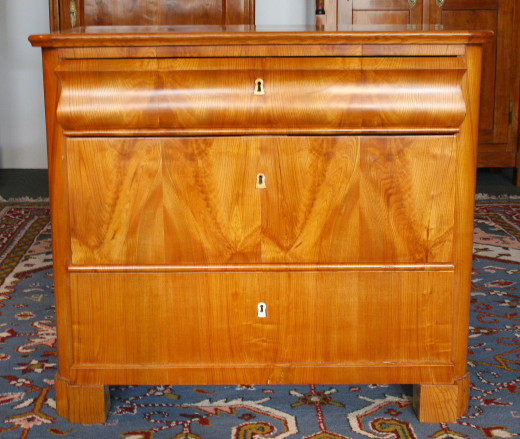 Kommode Esche um 1820/30