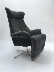 AIR, Relaxsessel m. Fussstütze, EI-sw / Schaffell CHARCOAL